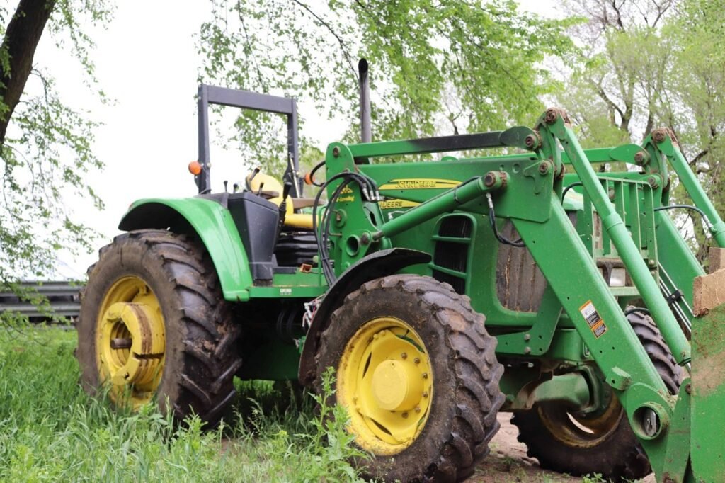 John Deere 7130 Problems: Common Issues, Causes, and Fixes