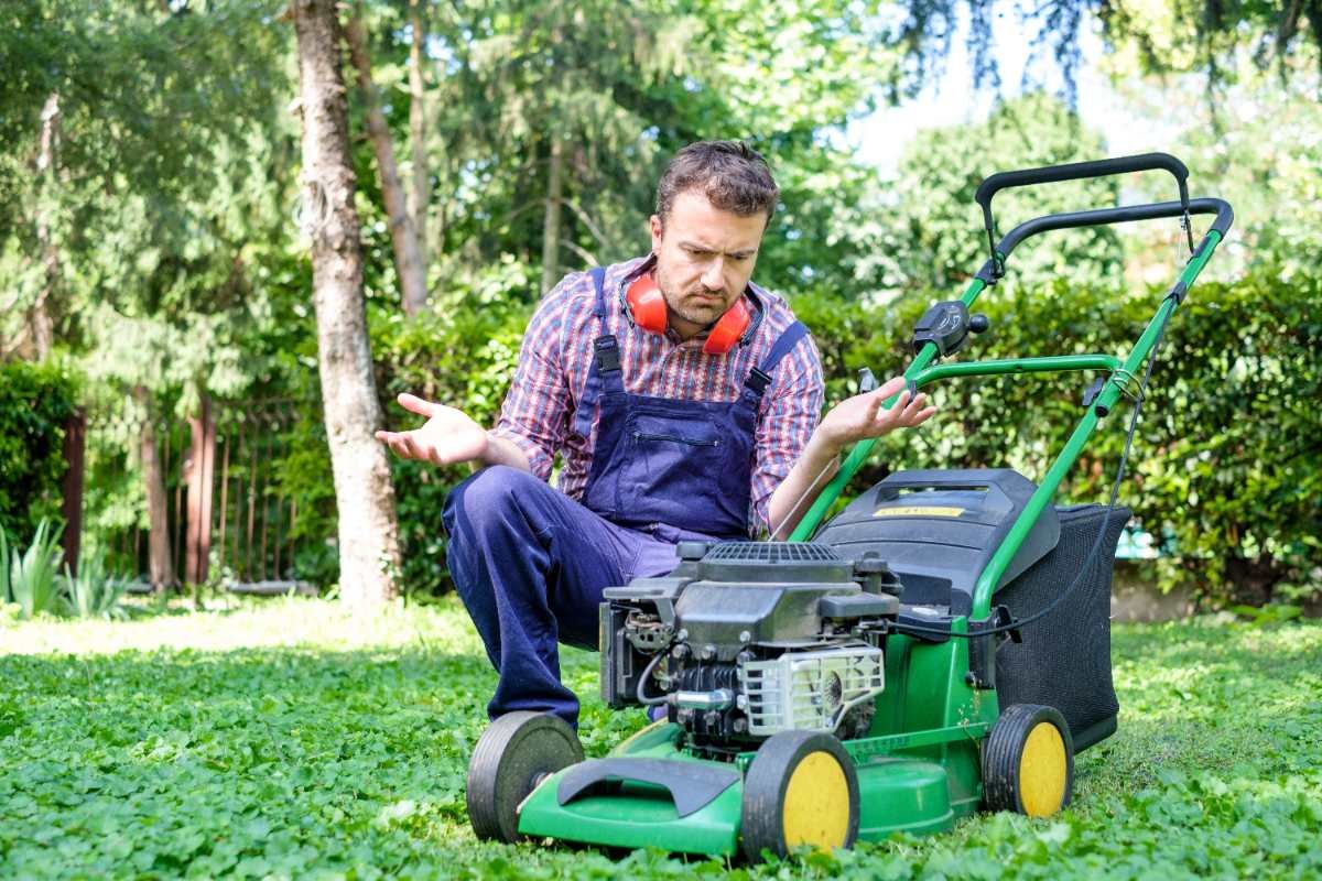 Why a Lawn Mower Won’t Start: 10 Common Causes and Easy Fixes