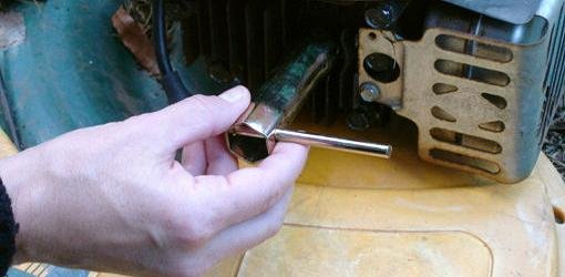 How to Remove a Spark Plug from a Lawn Mower: Step-by-Step Guide