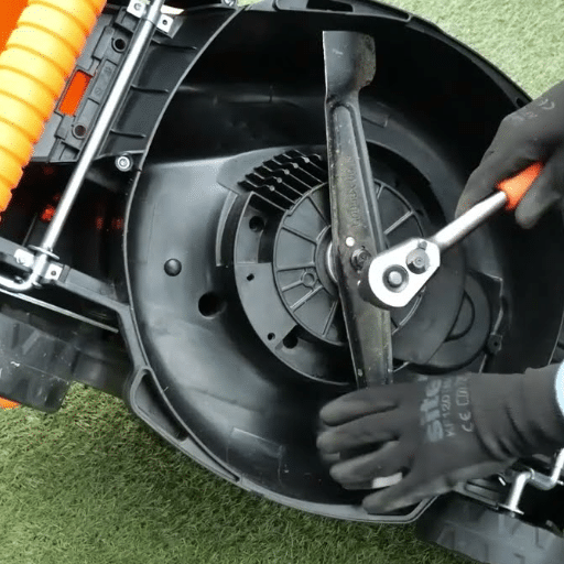 How to Change a Lawn Mower Blade Safely and Easily in 7 Steps
