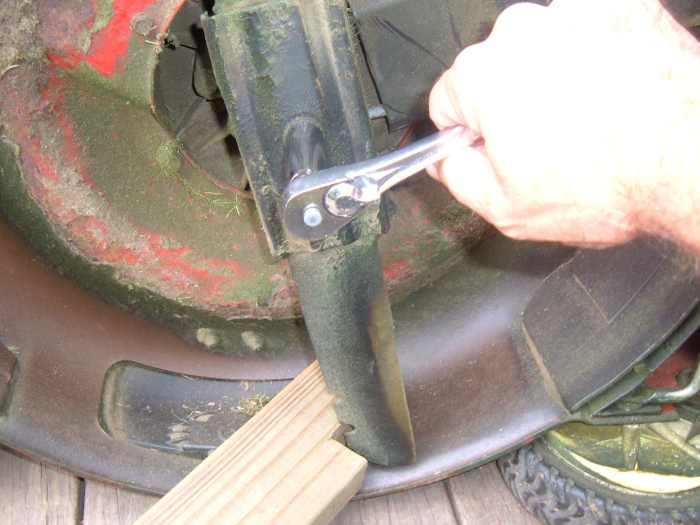 How to Winterize a Lawn Mower: Step-by-Step Guide for Easy Spring Startup
