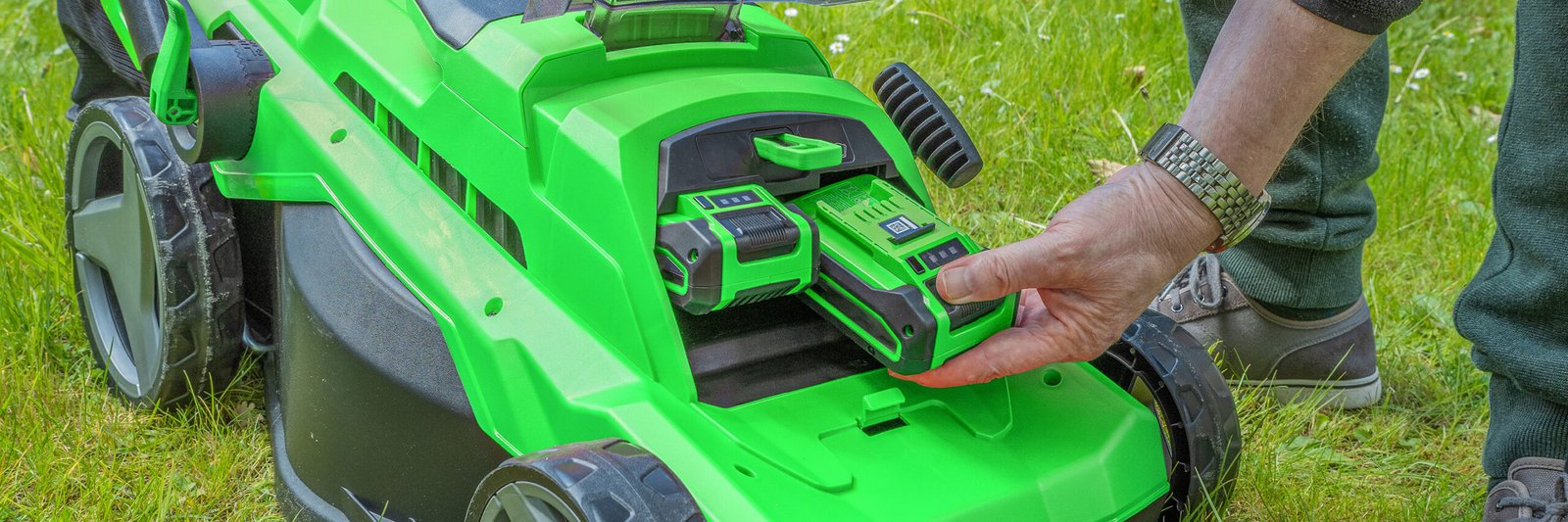 How to Install a Lawn Mower Battery: Step-by-Step Guide