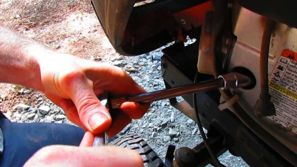 Ariens YT1238 Hydrostatic Transmission Problems: Causes, Symptoms, and Fixes