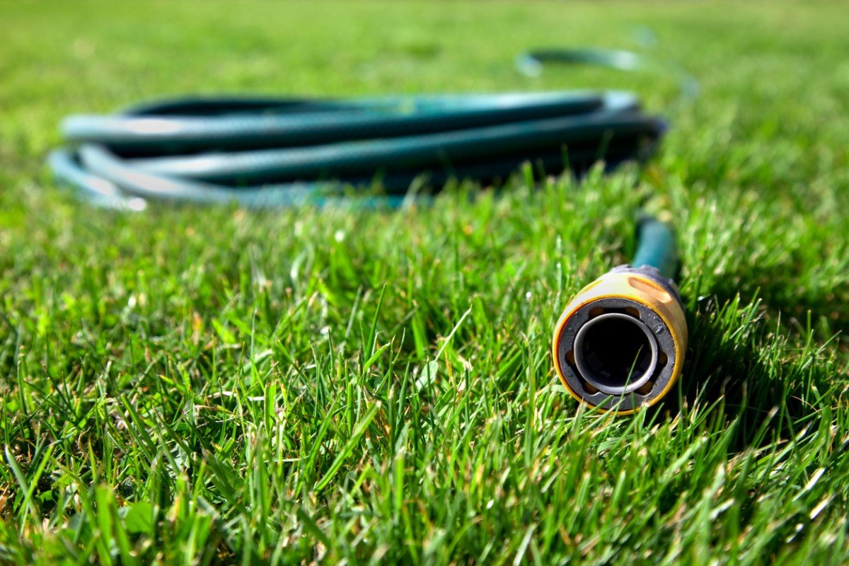 How to Fix a Garden Hose: Easy DIY Repairs for Leaks, Holes, and Kinks