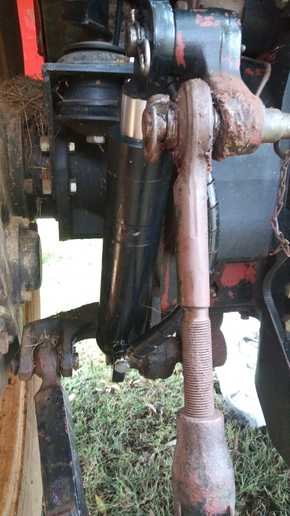 Zetor Tractor Hydraulic Lift Problems: Common Causes, Troubleshooting Tips, and Easy Fixes